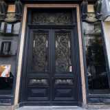 Ma � ora di visitare la parte inedita del palazzo. Ritorniamo all�ingresso dell�edificio e ci spostiamo su via Putignani dove, attraverso un robusto portone...